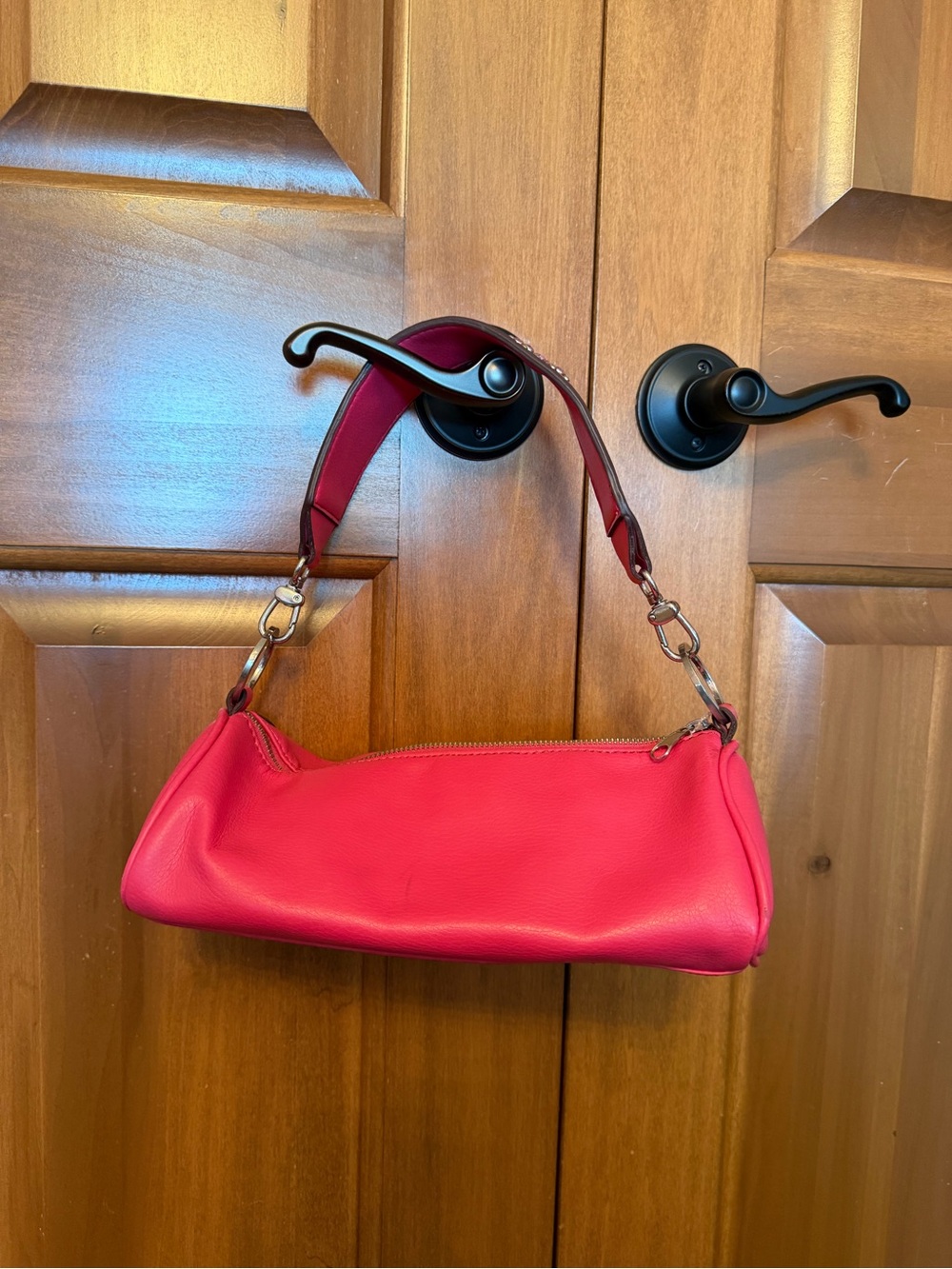 Sonoma hot pink faux leather silver studded shoulder bag - Picture 2 of 8